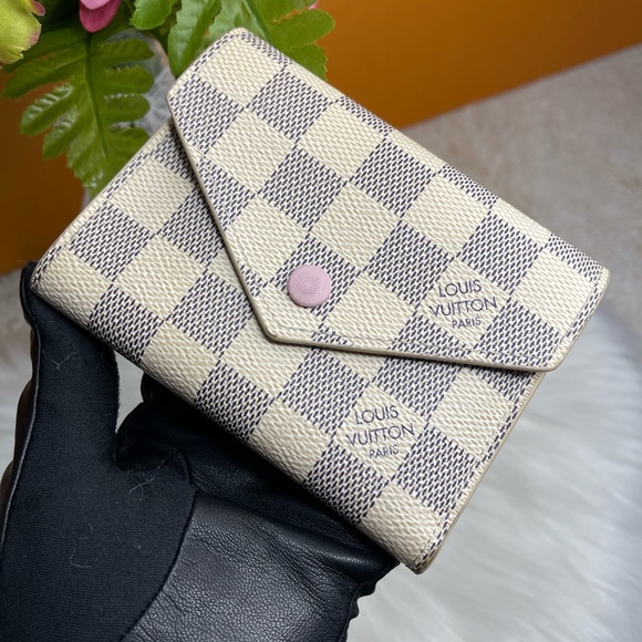 🌸Damier Azur Portefeuille Victorine Trifold Wallet - Picture 4 of 15